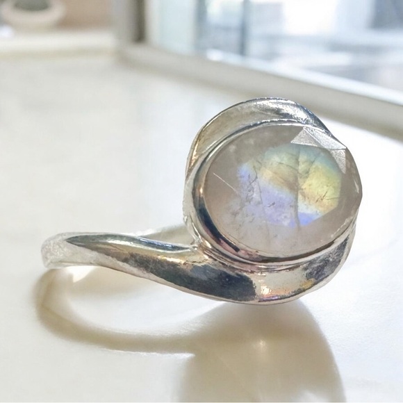 Natural Rainbow Moonstone Sterling Silver Ring - 7.5 - Picture 1 of 11